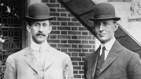 Black and white photograph of the Wright brothers.